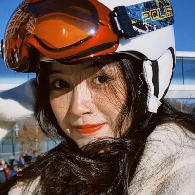 等候董建华发落